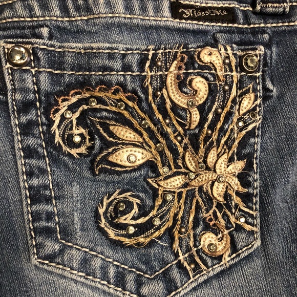 Size 29 Miss Me Boot Cut Jeans - Picture 4 of 4